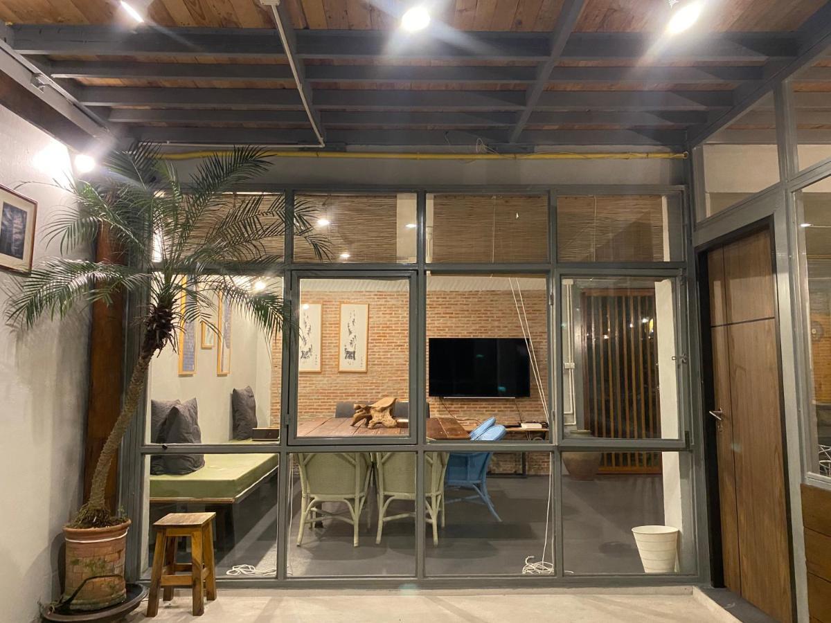 Nesuto Hostel Ramkamhaeng 52 Bangkok Exterior foto
